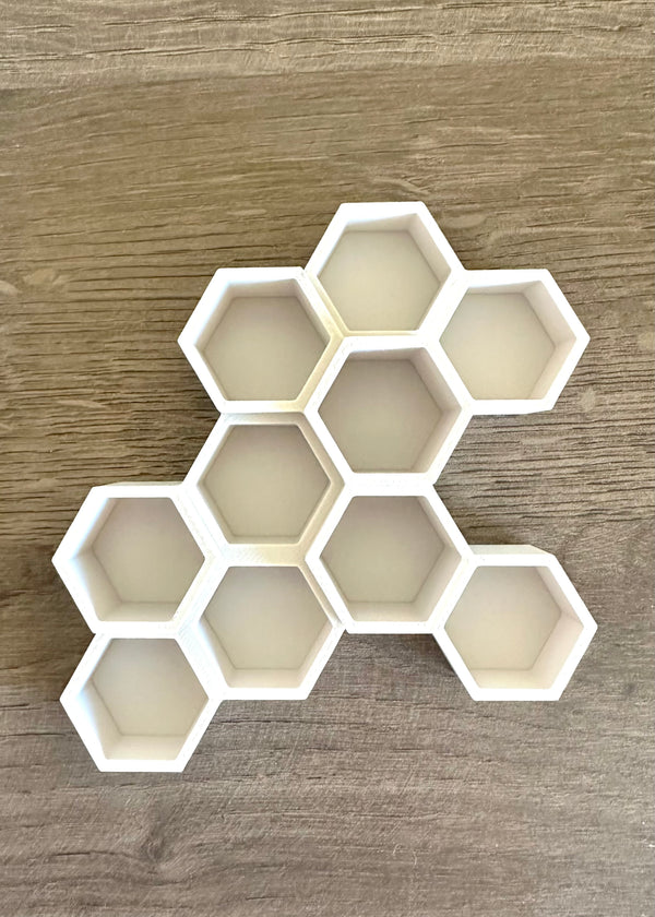 Magnetic Honeycomb Hide