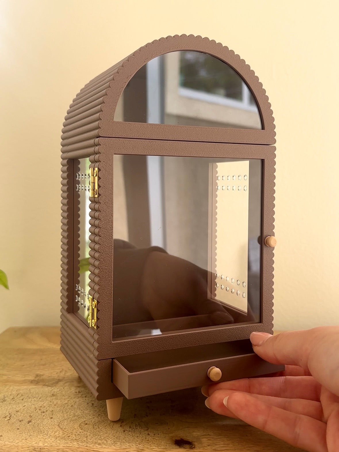 The Classic Arched Enclosure - 5