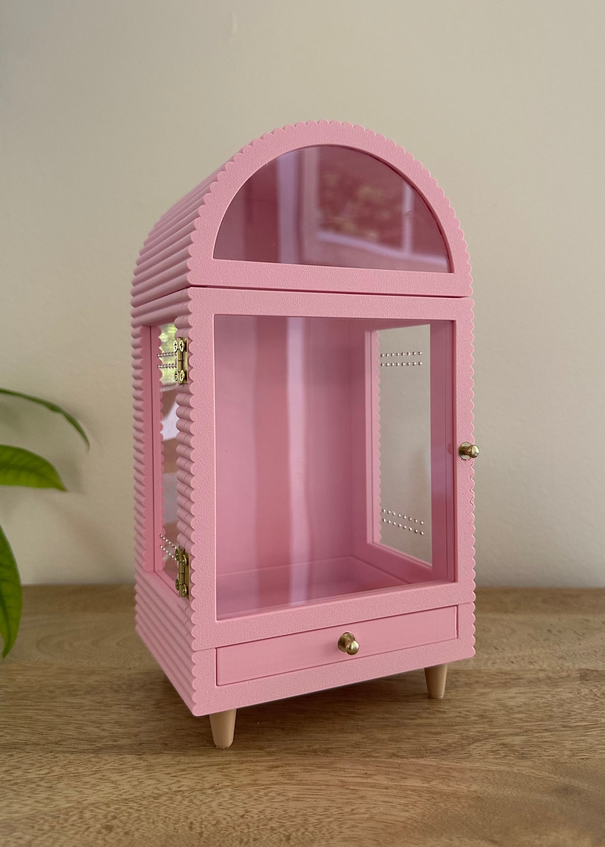The Classic Arched Enclosure - 5