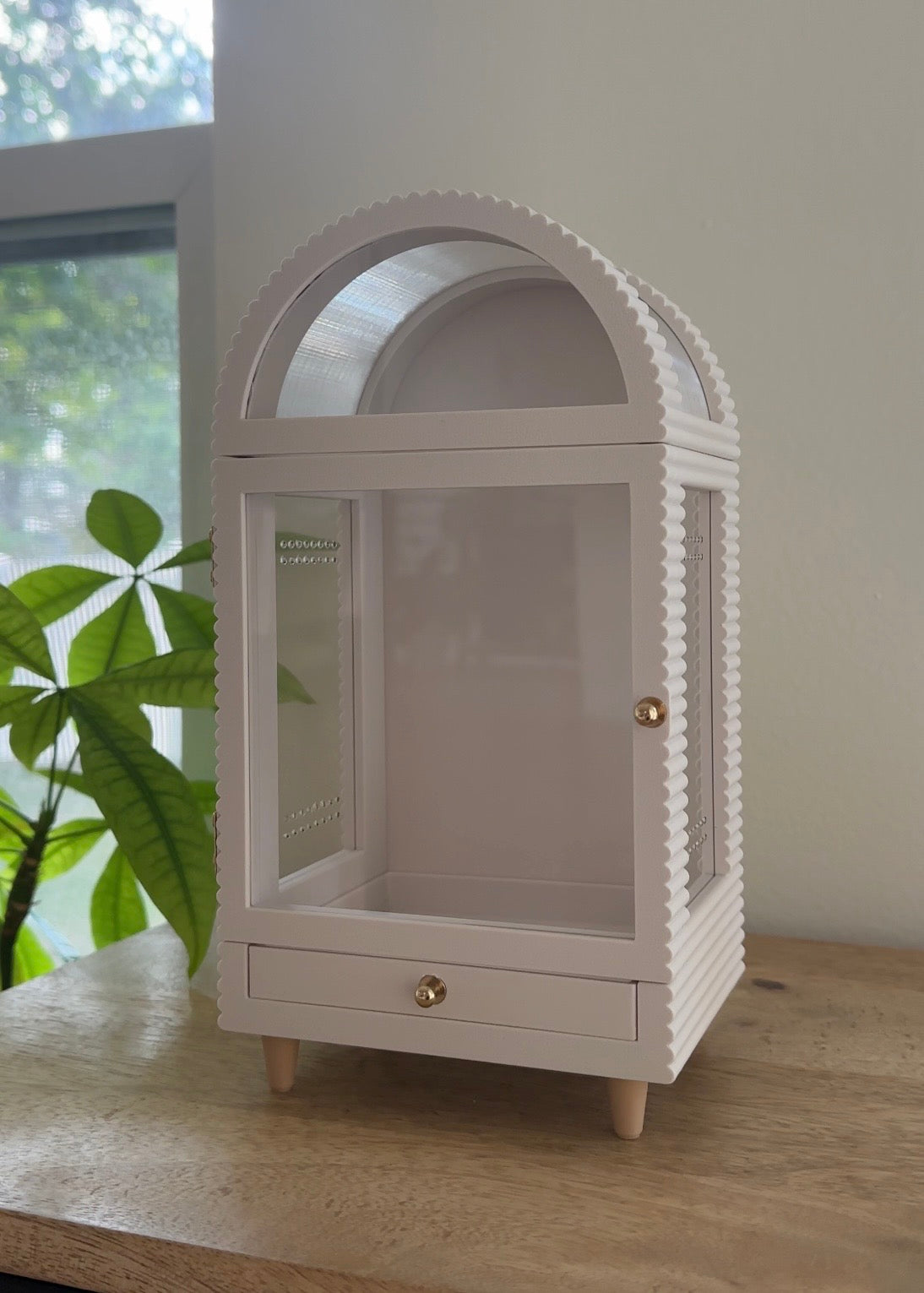 The Classic Arched Enclosure - 5